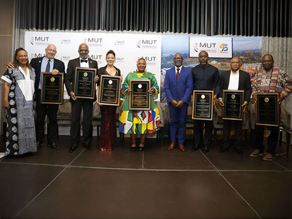 FAMU President Robinson Among Awardees at EnergyWaterFoodClimate Nexus International Summit Gala
