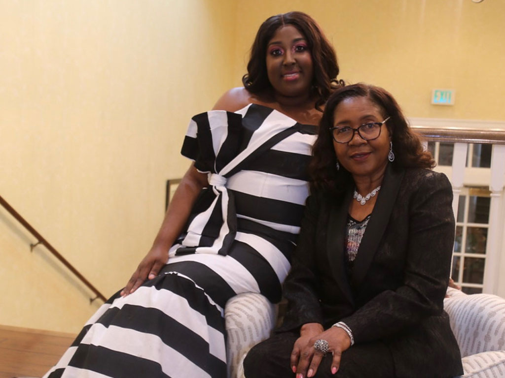 Camryn Boone pictured with her late mother Rosalind Martin