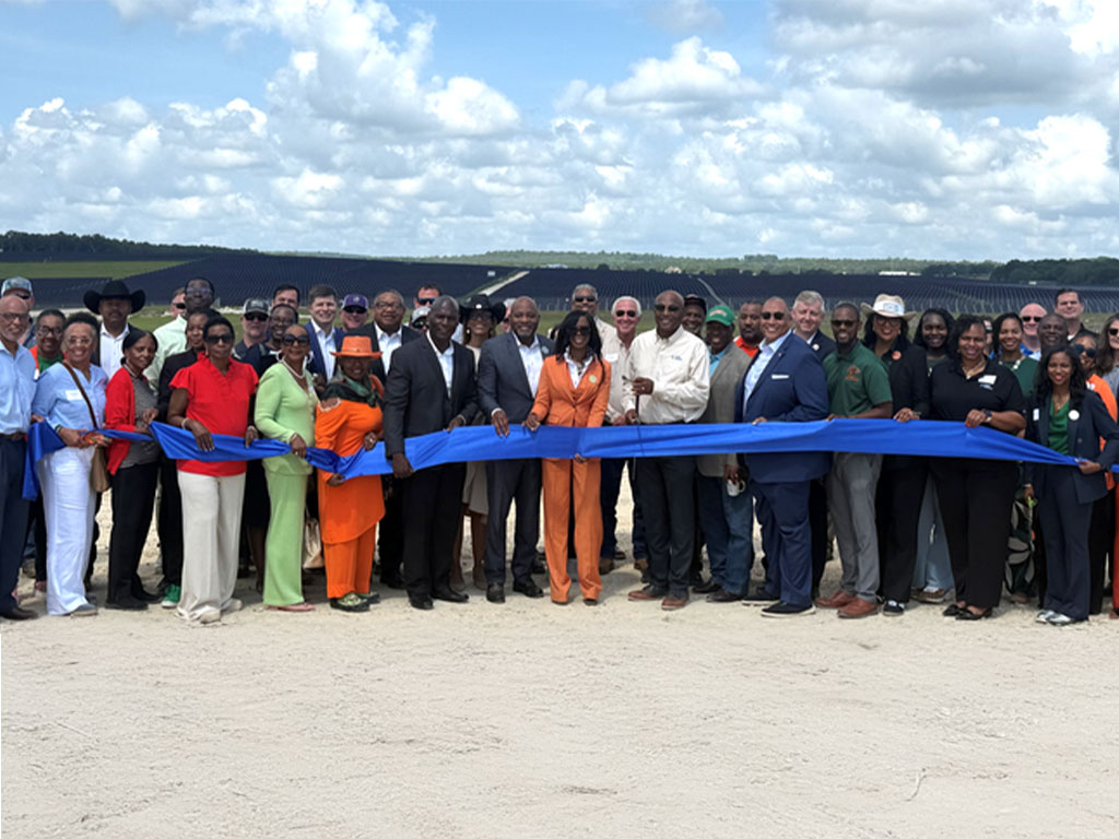 Duke Energy Ribbon Cutting Group Photo