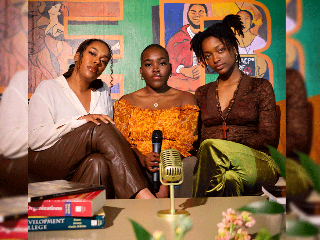 Trio of young lady FAMU students who sing