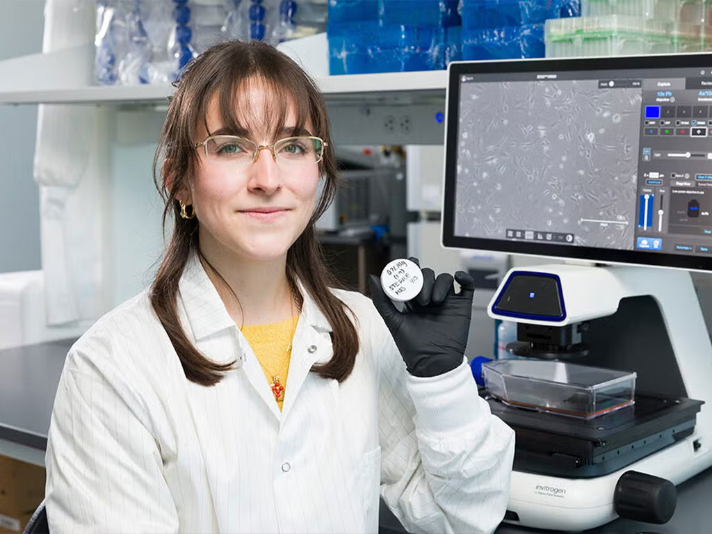 Mary Jean Savitsky in the lab Mary Jean Savitsky