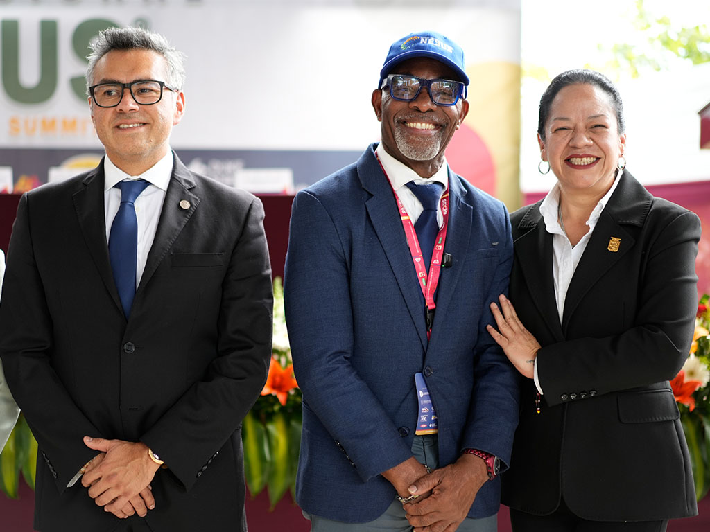 From left: José Trinidad Lara López, general director of the Instituto Tecnológico Superior de Ciudad Hidalgo; Victor Ibeanusi, Ph.D., D.h.c. (honoris causa), dean of the Florida A&M University School of the Environment; and Jeovana Alcántar Baca, mayor of the Municipality of Hidalgo, Michoacán, during the 2026 EnergyWaterFoodClimateNexus International Summit in Ciudad Hidalgo, Mexico. Photo courtesy of Ernest Nelfrard