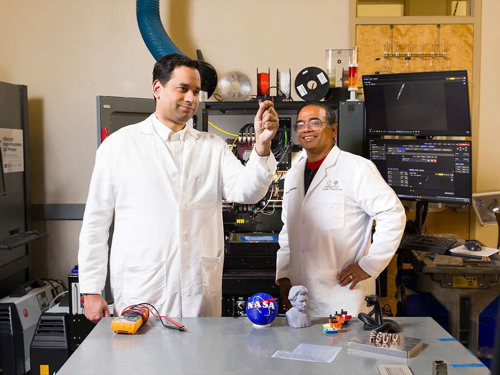 Professor Subramanian Ramakrishnan and Assistant Professor Jamel Ali in the lab