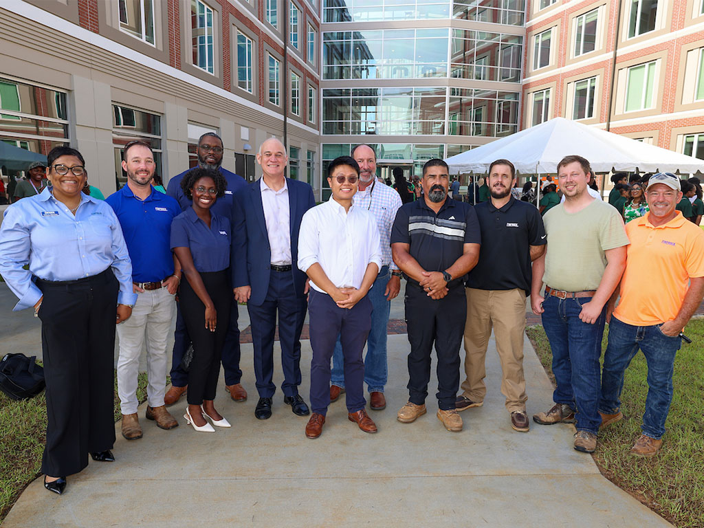Finfrock construction team
