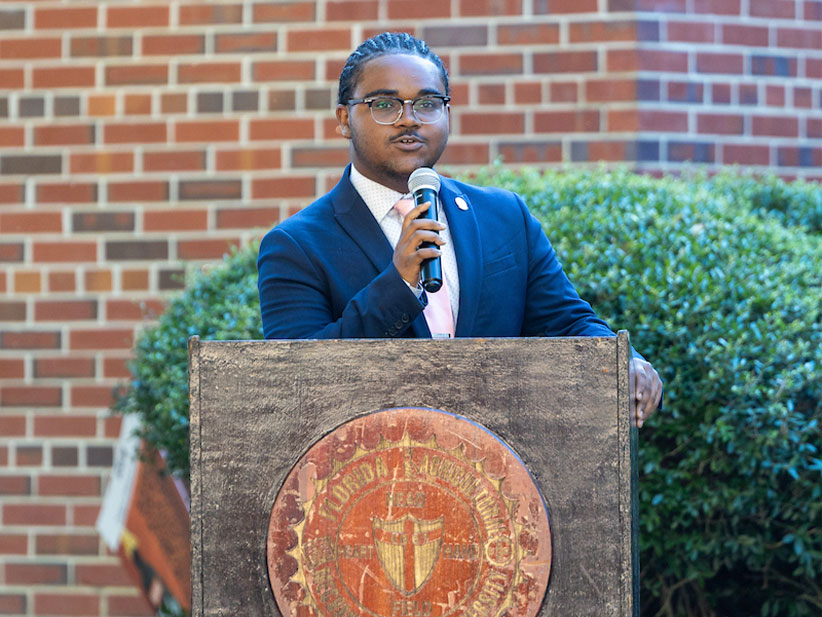 Yeremiah Evans stroll to the polls